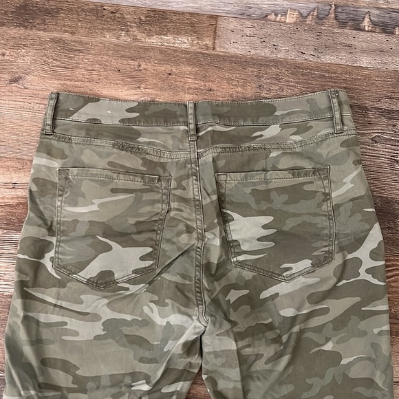 Loft Straight Leg Camo Pants - Picture 6 of 7